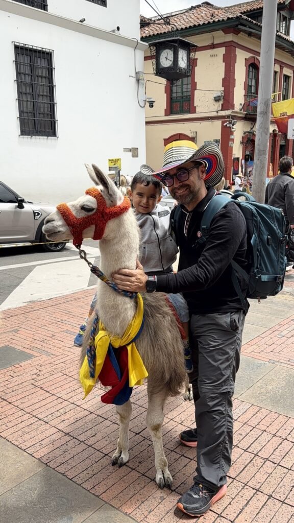 La foto con la llama, uno de los momentos favoritos del peque