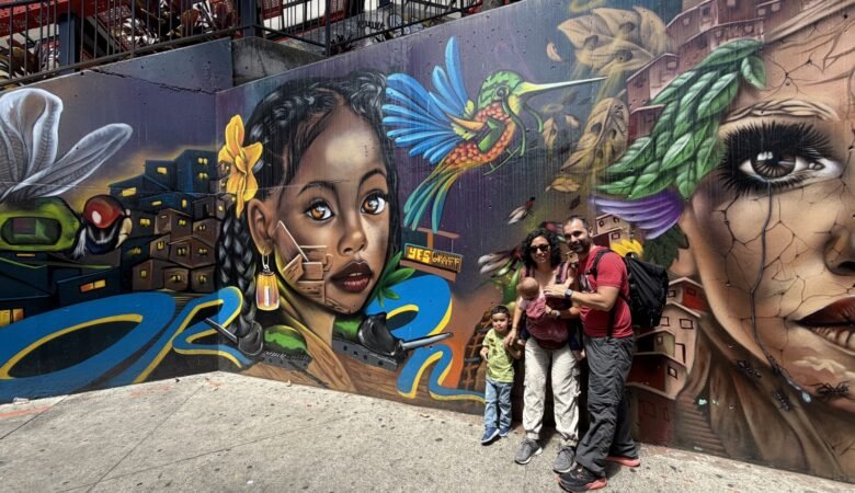 En la Comuna 13 de Medellín, hoy uno de los barrios más visitados de la ciudad